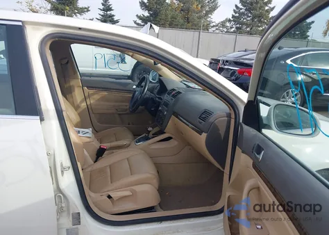 2006 Volkswagen Jetta 2.0T from USA, damaged, VIN 3VWMJ71K96M667577